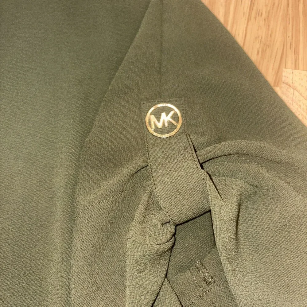 Michael Kors Women’s Green Top Sz Large Smocked Hem Rolled Tab Sleeve Gold Logo